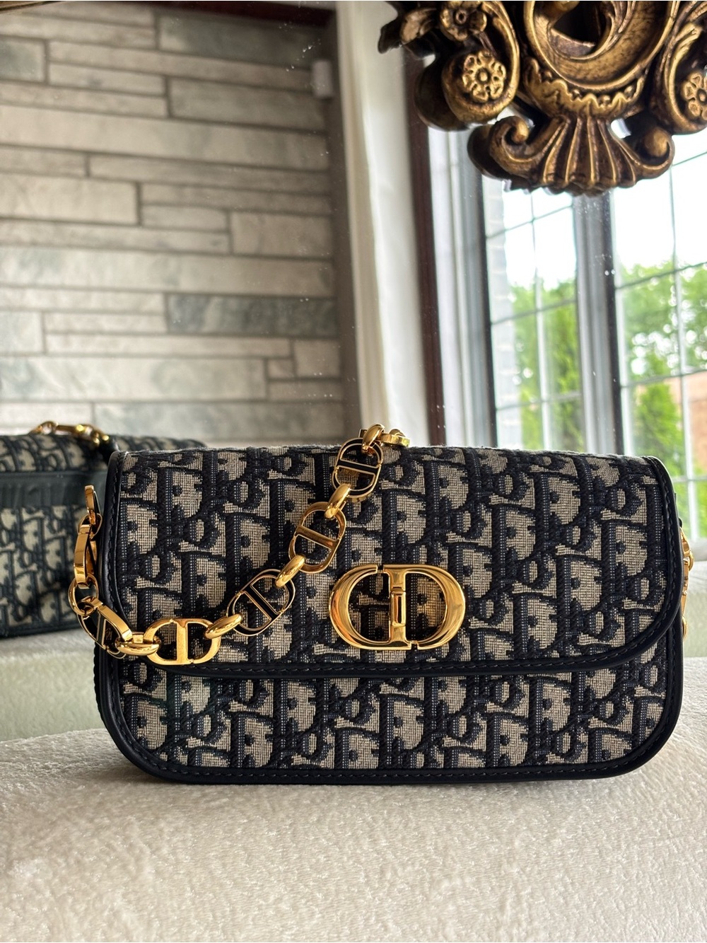 AUTHENTIC 🔥💎 Dior 30 Montaigne Avenue bag in GHW